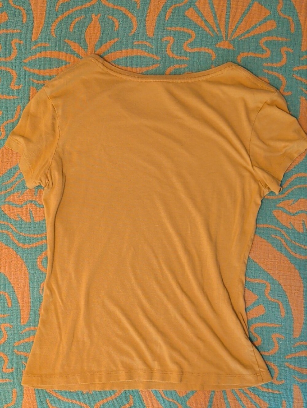 Onno Bamboo Tee- In A Mustard Yellow - Picture 7 of 7
